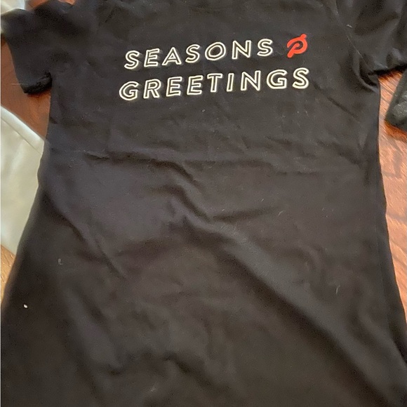 Bundle of 3 Peloton shirts - Picture 2 of 10